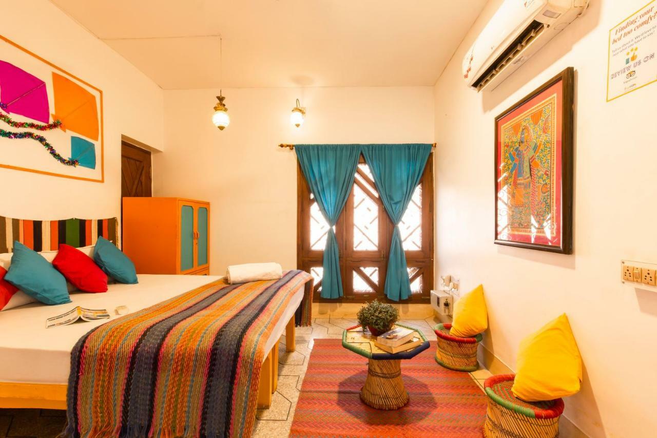 Gostops Lite Varanasi Exterior photo