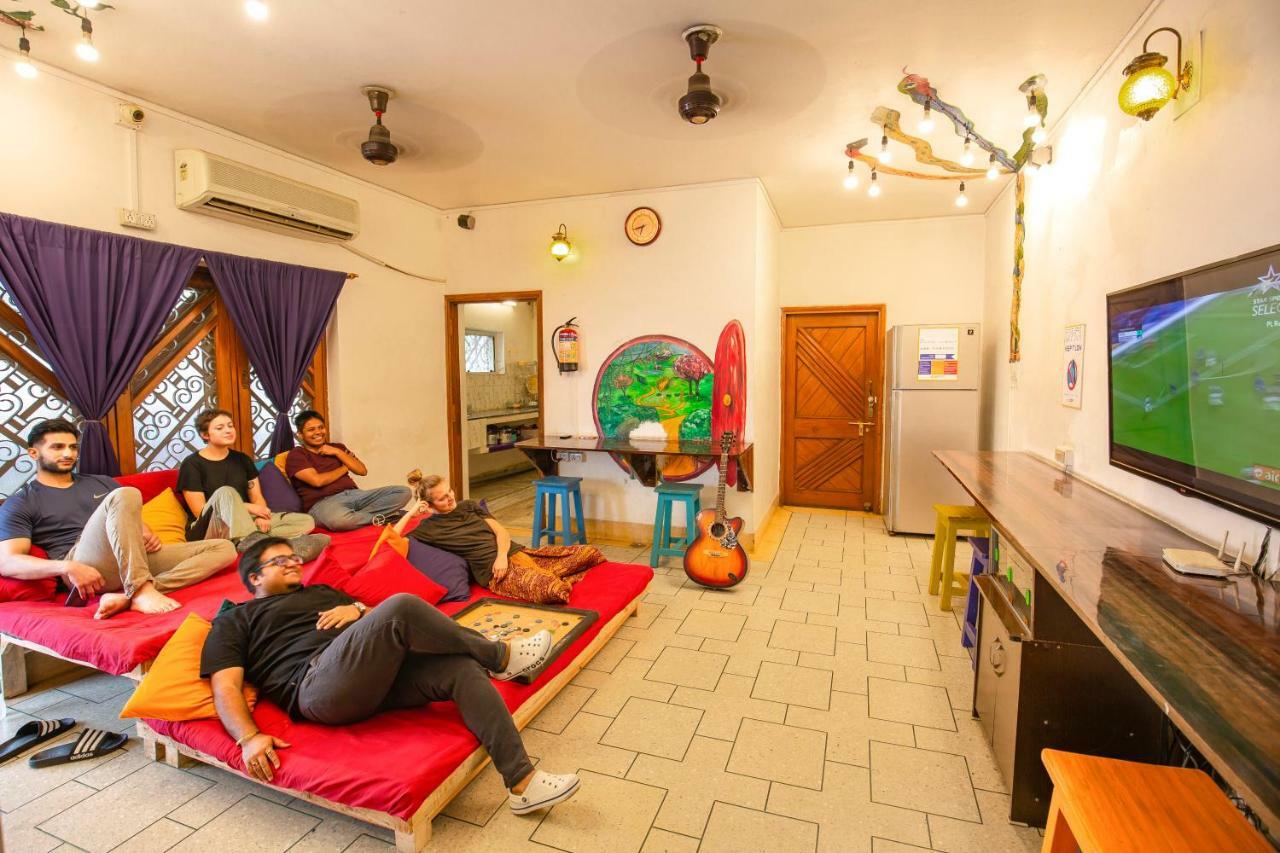Gostops Lite Varanasi Exterior photo