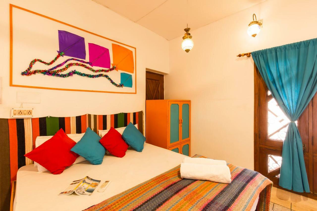 Gostops Lite Varanasi Exterior photo